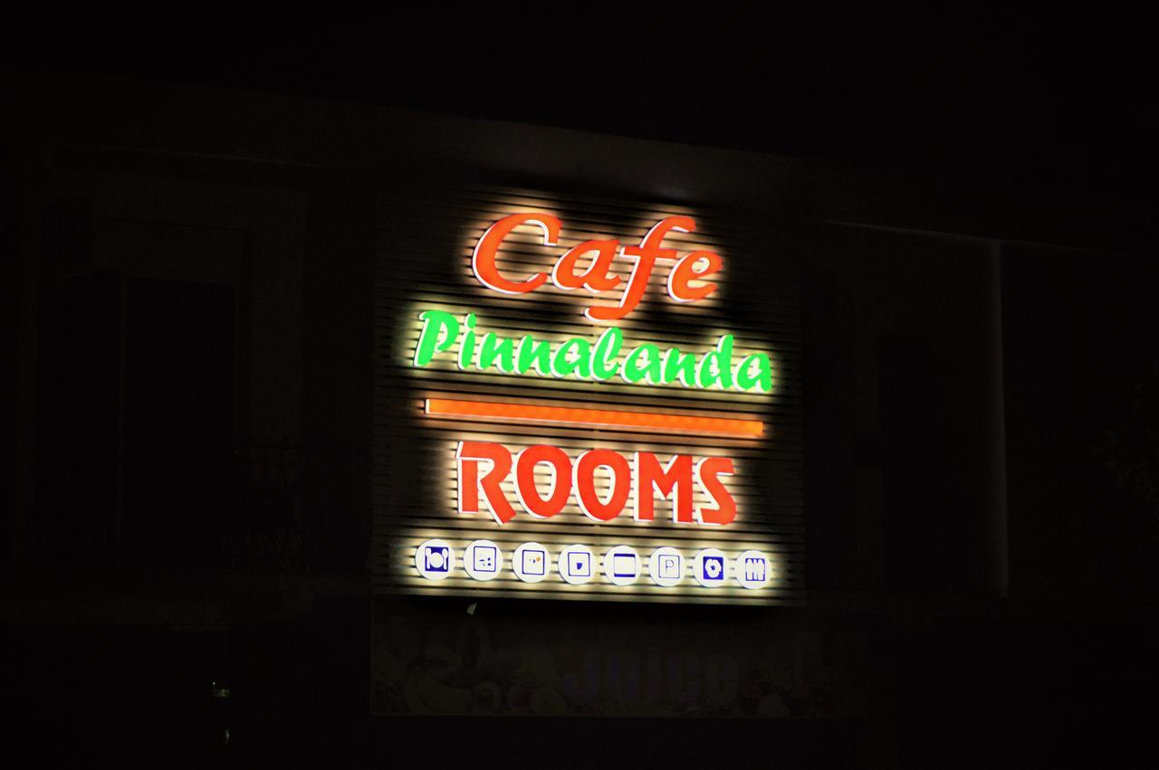 Cafe Pinnalanda Pinnawala  Exterior photo